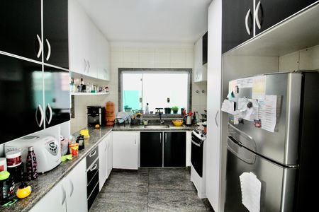 Cozinha  de casa à venda com 3 quartos, 302m² em Jardim Matarazzo, São Paulo