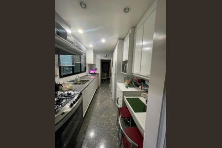 Cozinha de apartamento à venda com 4 quartos, 200m² em Planalto Paulista, São Paulo