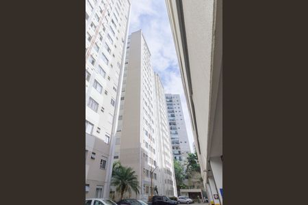 Apartamento para alugar com 45m², 2 quartos e 1 vaga Apartamento para alugar com 45m², 2 quartos e 1 vagaFachada Blocos