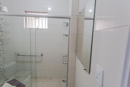 Banheiro da Suíte de casa para alugar com 3 quartos, 70m² em Sagrada Família, Belo Horizonte