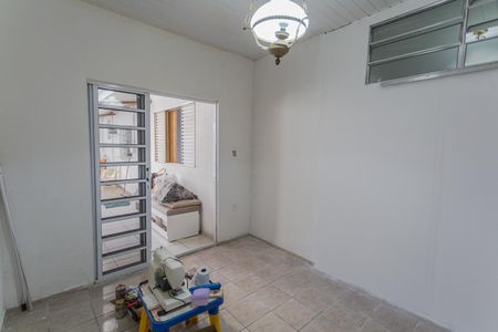 Sala de casa para alugar com 3 quartos, 70m² em Sagrada Família, Belo Horizonte