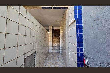 Acesso de apartamento para alugar com 1 quarto, 60m² em Centro, Nilópolis