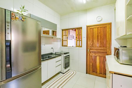 Cozinha de casa à venda com 4 quartos, 126m² em Jardim Patente, São Paulo