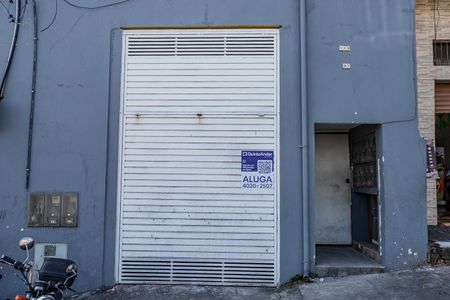 Fachada de casa para alugar com 1 quarto, 60m² em Vila Penteado, São Paulo