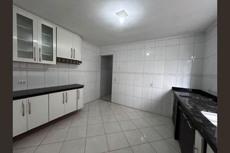 Casa à venda com 3 quartos, 200m² em Jardim Recanto Verde, São Paulo