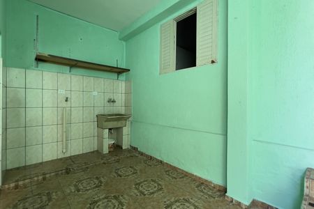 Casa para alugar com 300m², 3 quartos e 2 vagas Casa para alugar com 300m², 3 quartos e 2 vagasCozinha e Área de Serviço