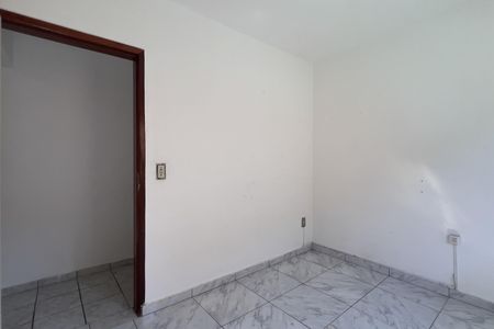 Casa para alugar com 300m², 3 quartos e 2 vagas Casa para alugar com 300m², 3 quartos e 2 vagasQuarto 2