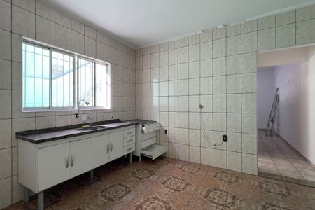 Casa para alugar com 300m², 3 quartos e 2 vagas Casa para alugar com 300m², 3 quartos e 2 vagasCozinha e Área de Serviço