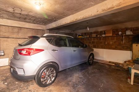 Garagem de casa à venda com 3 quartos, 190m² em Nonoai, Porto Alegre