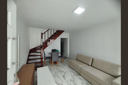 Casa para alugar com 2 quartos, 70m² em Vila Brasilio Machado, São Paulo