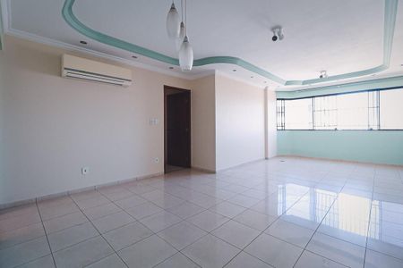Sala de apartamento para alugar com 4 quartos, 112m² em Setor Bueno, Goiânia