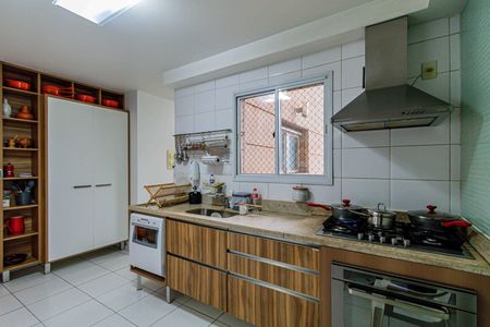 Apartamento à venda com 121m², 2 quartos e 2 vagas Apartamento à venda com 121m², 2 quartos e 2 vagasCozinha