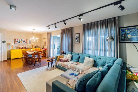 Apartamento à venda com 121m², 2 quartos e 2 vagas Apartamento à venda com 121m², 2 quartos e 2 vagasSala