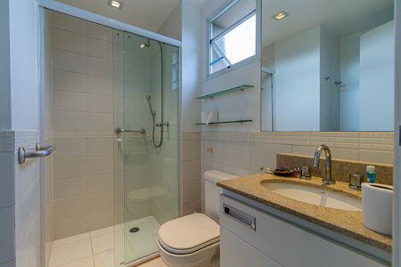 Apartamento à venda com 121m², 2 quartos e 2 vagas Apartamento à venda com 121m², 2 quartos e 2 vagasSuite 02 - Banheiro