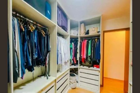 Casa à venda com 3 quartos, 375m² em Cidade Mãe do Céu, São Paulo