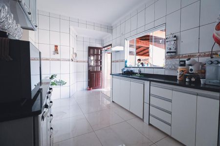 Casa à venda com 360m², 3 quartos e 3 vagas Casa à venda com 360m², 3 quartos e 3 vagasCozinha