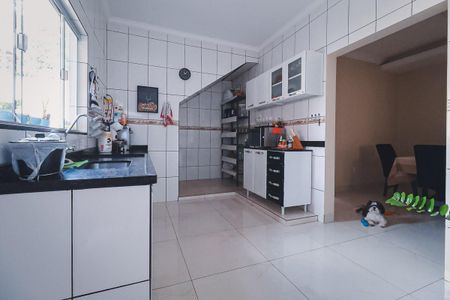 Casa à venda com 3 quartos, 360m² em Setor Faicalville, Goiânia