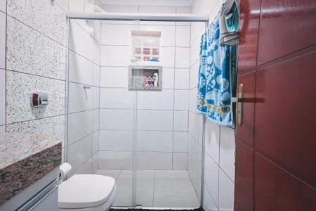 Casa à venda com 360m², 3 quartos e 3 vagas Casa à venda com 360m², 3 quartos e 3 vagasBanheiro da suíte 3