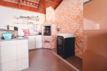 Casa à venda com 360m², 3 quartos e 3 vagas Casa à venda com 360m², 3 quartos e 3 vagasÁrea externa