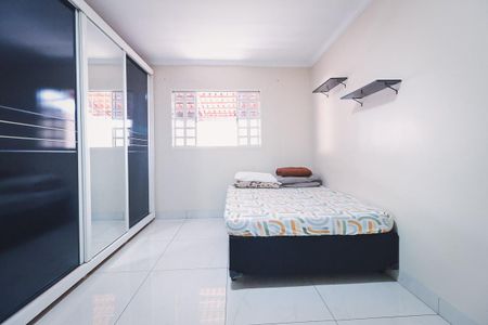 Casa à venda com 360m², 3 quartos e 3 vagas Casa à venda com 360m², 3 quartos e 3 vagasSuíte 2