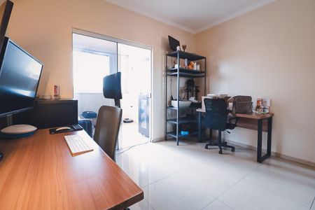 Casa à venda com 360m², 3 quartos e 3 vagas Casa à venda com 360m², 3 quartos e 3 vagasQuarto