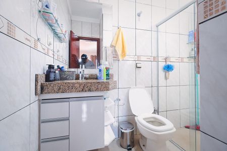 Casa à venda com 360m², 3 quartos e 3 vagas Casa à venda com 360m², 3 quartos e 3 vagasBanheiro de serviço