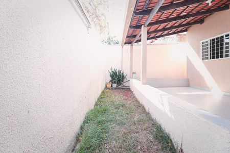 Casa à venda com 360m², 3 quartos e 3 vagas Casa à venda com 360m², 3 quartos e 3 vagasÁrea externa
