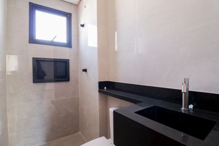 Apartamento à venda com 53m², 2 quartos e 1 vaga Apartamento à venda com 53m², 2 quartos e 1 vagaBanheiro