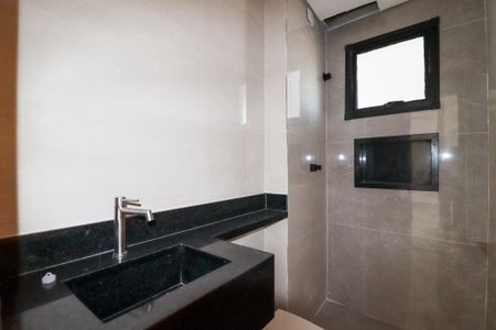 Apartamento à venda com 49m², 2 quartos e 1 vaga Apartamento à venda com 49m², 2 quartos e 1 vagaBanheiro