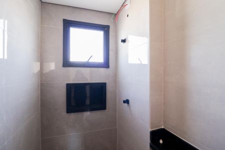 Apartamento à venda com 44m², 2 quartos e 1 vaga Apartamento à venda com 44m², 2 quartos e 1 vagaBanheiro
