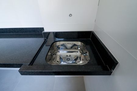 Apartamento à venda com 45m², 2 quartos e 1 vagaSala/Cozinha e Área de Serviço