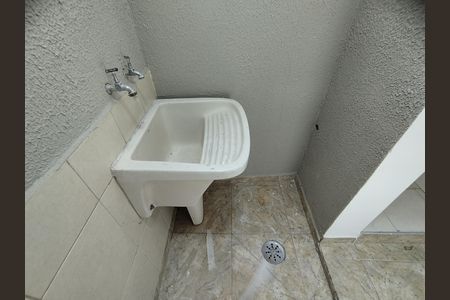 Área de Serviço de casa para alugar com 3 quartos, 150m² em Vila Santo Estefano, São Paulo