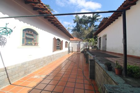Quintal fundos da casa de casa à venda com 3 quartos, 450m² em Pedreira, São Paulo