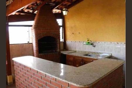 Casa à venda com 3 quartos, 149m² em Vila Carrão, São Paulo