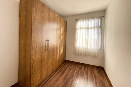 Apartamento à venda com 100m², 3 quartos e 2 vagas Apartamento à venda com 100m², 3 quartos e 2 vagasQuarto 3