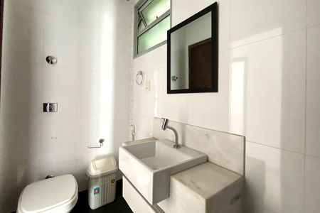 Apartamento à venda com 100m², 3 quartos e 2 vagas Apartamento à venda com 100m², 3 quartos e 2 vagasBanheiro