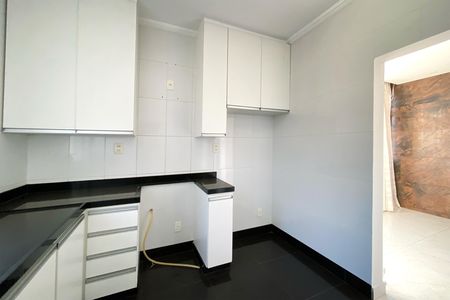 Apartamento à venda com 100m², 3 quartos e 2 vagas Apartamento à venda com 100m², 3 quartos e 2 vagasCozinha