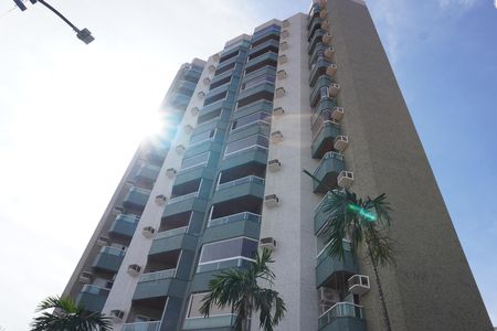 Apartamento para alugar com 156m², 4 quartos e 2 vagasFachada