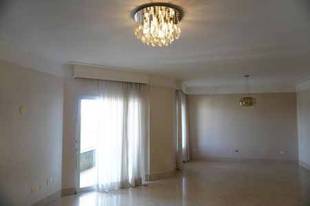 Apartamento para alugar com 156m², 4 quartos e 2 vagasSala