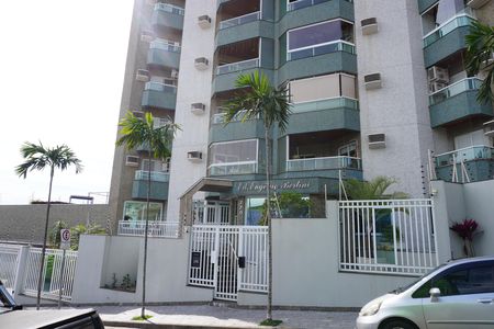 Apartamento para alugar com 156m², 4 quartos e 2 vagasFachada