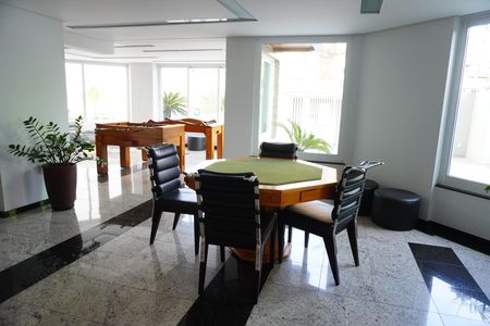 Apartamento para alugar com 156m², 4 quartos e 2 vagasÁrea comum