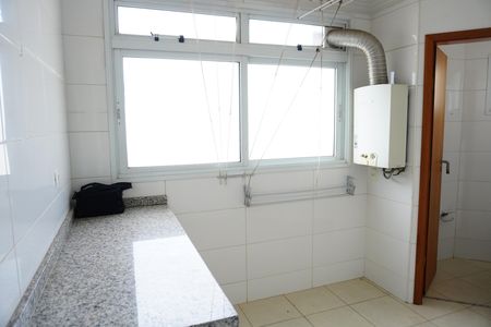 Apartamento para alugar com 156m², 4 quartos e 2 vagasÁrea de Serviço
