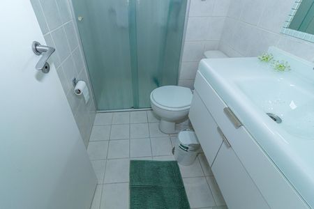 Apartamento à venda com 95m², 3 quartos e 2 vagas Apartamento à venda com 95m², 3 quartos e 2 vagasBanheiro