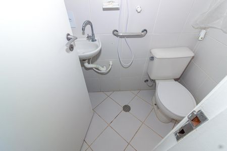 Apartamento à venda com 95m², 3 quartos e 2 vagas Apartamento à venda com 95m², 3 quartos e 2 vagasBanheiro de serviço