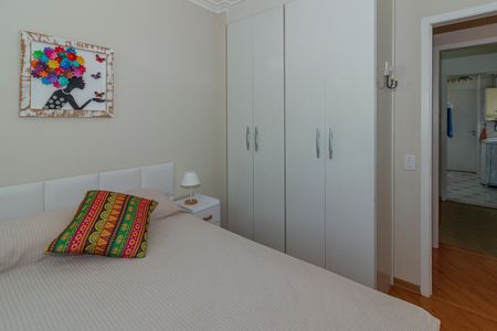 Apartamento à venda com 95m², 3 quartos e 2 vagas Apartamento à venda com 95m², 3 quartos e 2 vagasQuarto 1