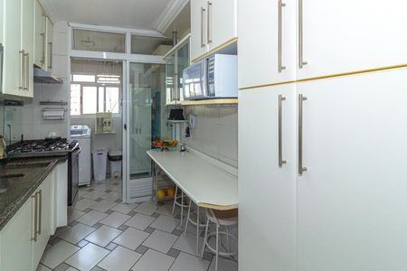 Apartamento à venda com 95m², 3 quartos e 2 vagas Apartamento à venda com 95m², 3 quartos e 2 vagasCozinha