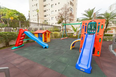 Apartamento à venda com 95m², 3 quartos e 2 vagasÁrea comum - Playground