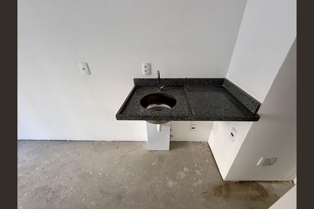 Cozinha de kitnet/studio à venda com 1 quarto, 22m² em Cidade Monções, São Paulo