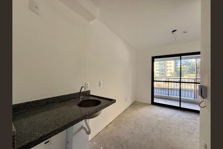 Cozinha de kitnet/studio à venda com 1 quarto, 22m² em Cidade Monções, São Paulo