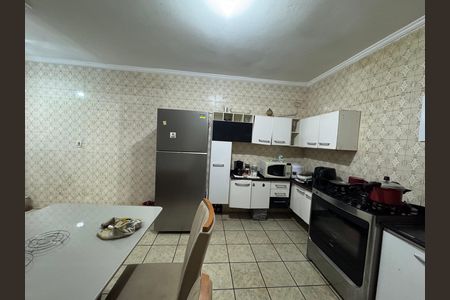 Casa à venda com 150m², 5 quartos e 2 vagas Casa à venda com 150m², 5 quartos e 2 vagasCozinha - Casa 01
